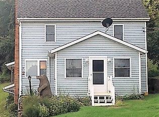 6593 Roy Andrews Rd NW, New Philadelphia, OH 44663