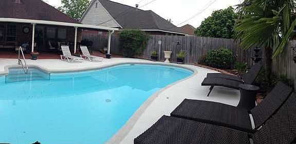 4th image of 2264 Country Club Dr