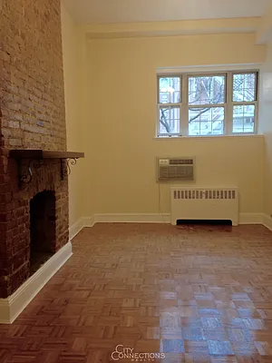 Rented by City Connections Realty | media 19