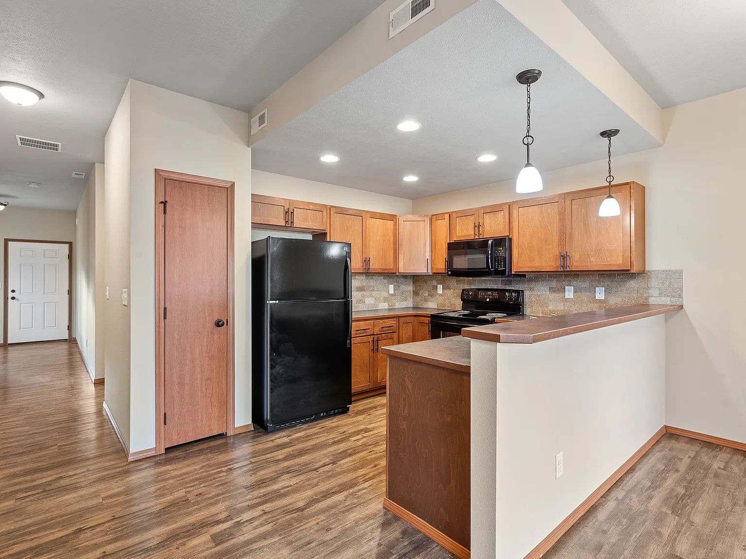 Brookline Townhomes — Photo 3