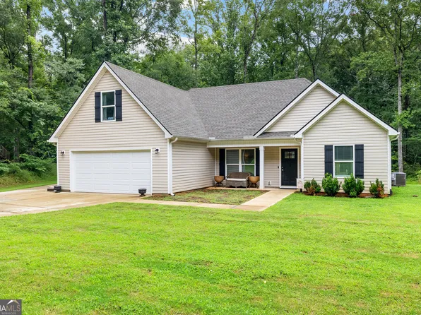 111 Timber Ridge Dr, Lagrange, GA 30240