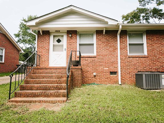 2nd image of 102 Monaview Cir #A