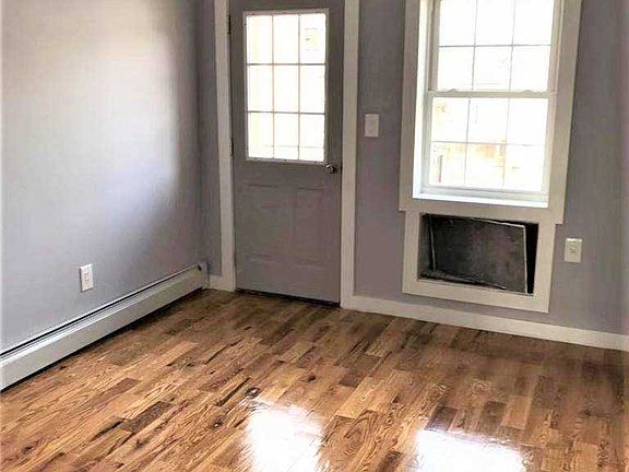 4th image of 188-25 Woodhull Ave