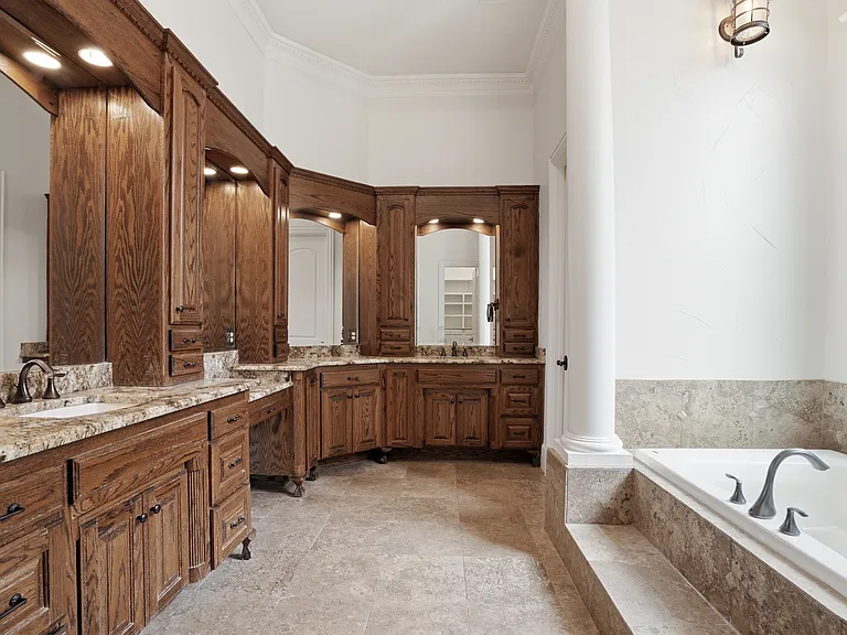 3417 Madison Ct — Photo 23