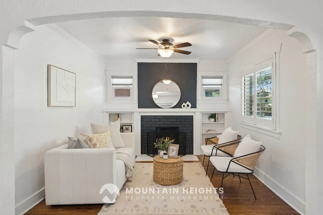 2 bed, 1.0 bath, 1152 sqft, $2,350 — Photo 3