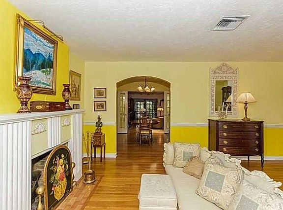 5th image of 11535 NE 8th Ave