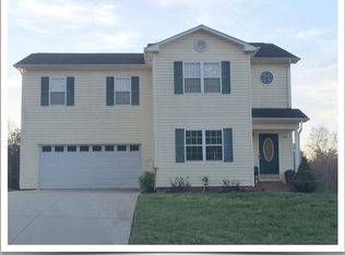 953 Constitution Ave, Newton, NC 28658