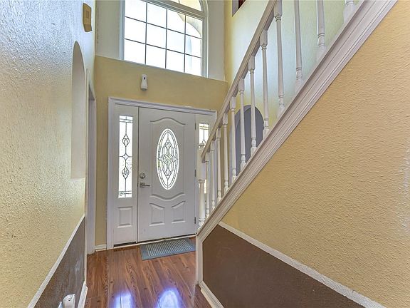 2nd image of 705 Mountain Top Dr