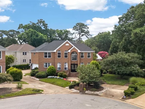 1700 Maze Hill Mews, Virginia Beach, VA 23455