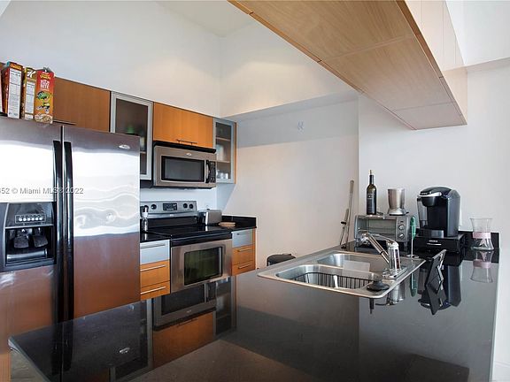 5th image of 1750 N Bayshore Dr APT 5605