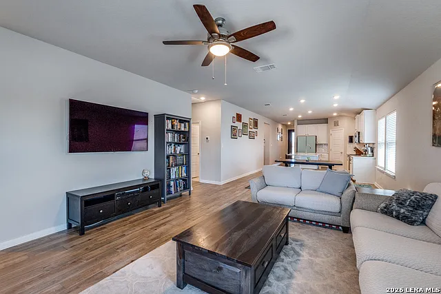344 Quinton Bnd — Photo 11