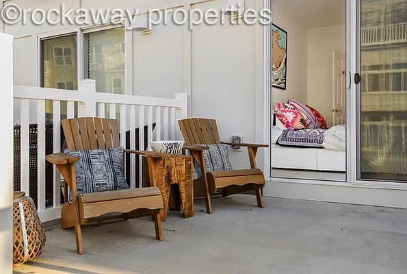 Sold by Rockaway Properties | media 4