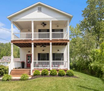 7285 Maple St, South Haven, MI, 49090