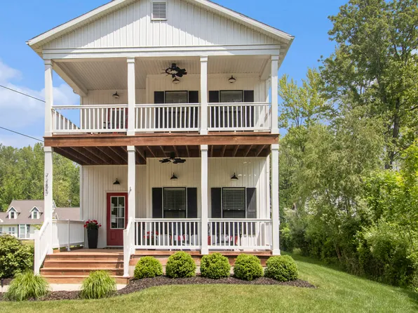 7285 Maple St, South Haven, MI 49090