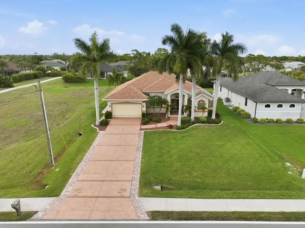 185 Rotonda Blvd E, Rotonda West, FL 33947