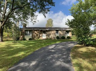 2701 Westbrook Dr, Mansfield, MO 65704