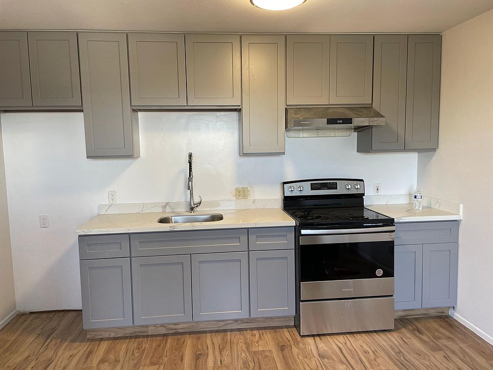 1st image of 130 Acadia St #6