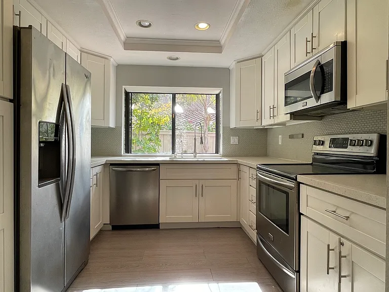 4025 Caminito Meliado — Photo 2