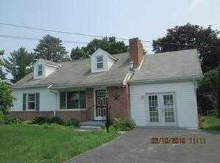 9713 Chapelwood Ln, Hagerstown, MD