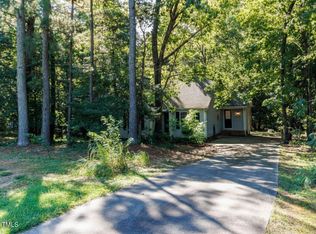 216 Deep Pool Ct, Benson, NC 27504