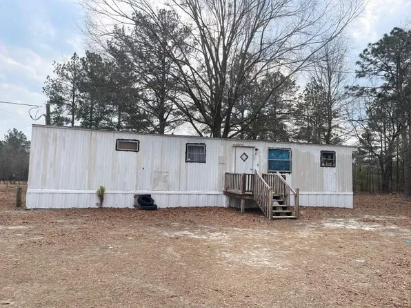 117 Wateree Grove Ln, Bethune, SC 29009