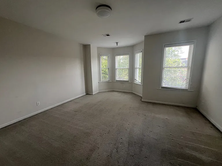 1307 Euclid St NW #A — Photo 9
