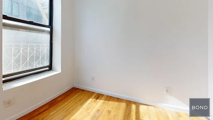 Rented by Bond New York | media 16