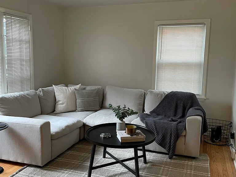 135 N 91st Pl #4 — Photo 3