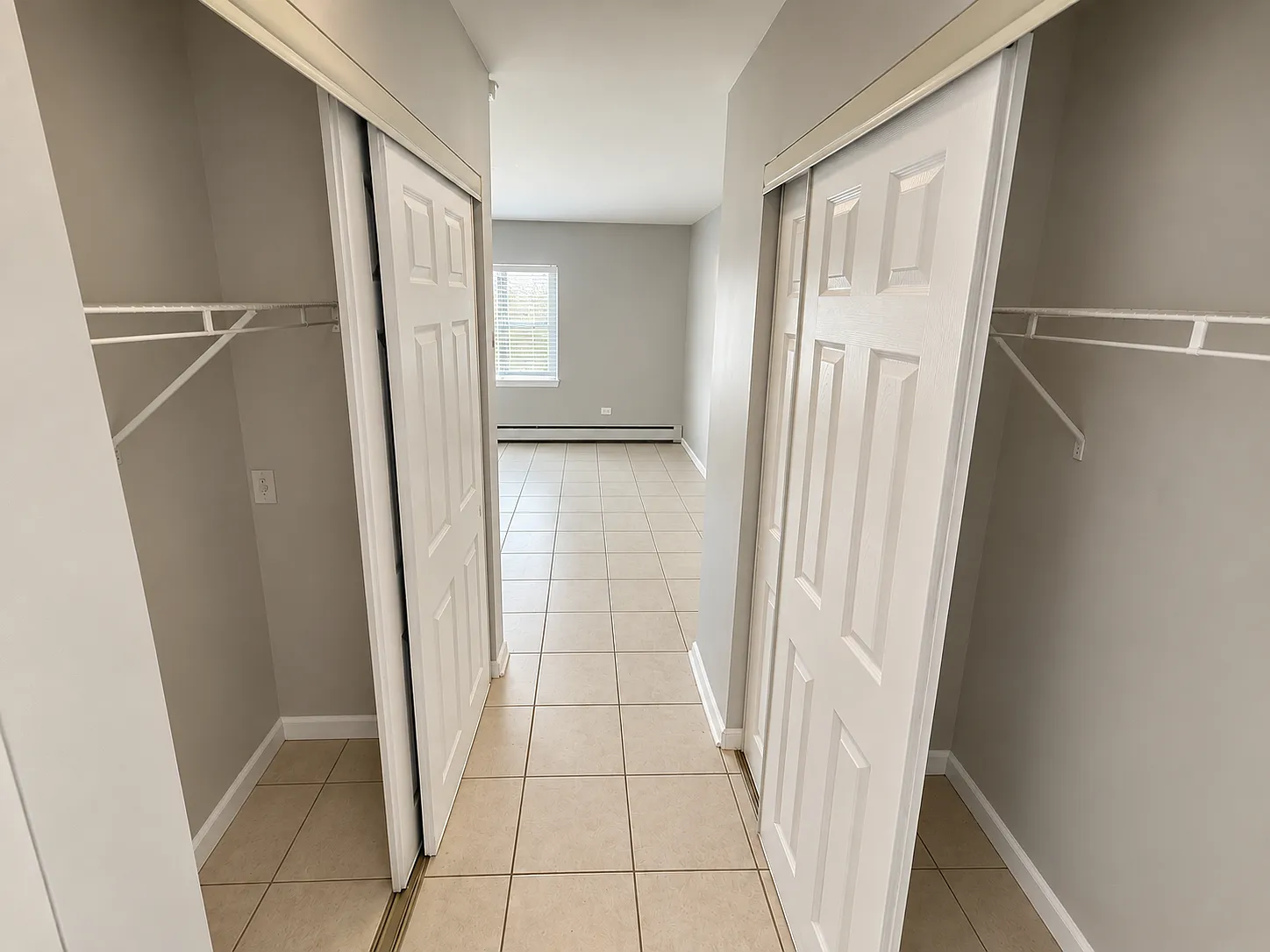 Studio, 350 sqft, $1,145 — Photo 4