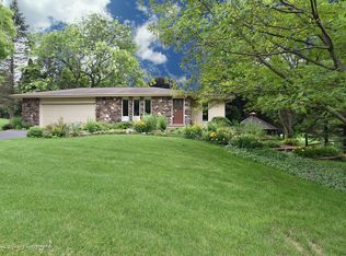 39W511 Overcup Ct, St Charles, IL 60175