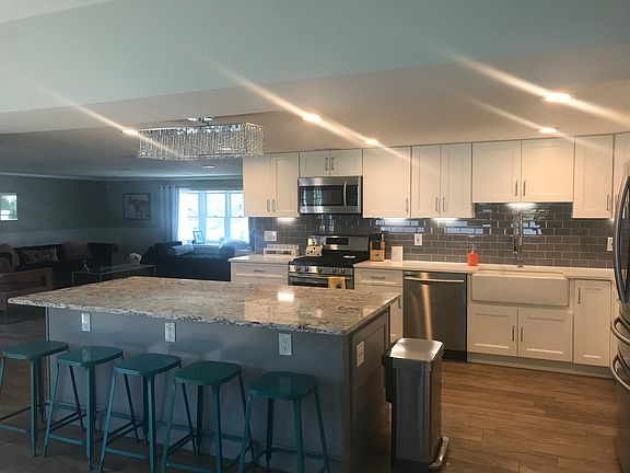 3rd image of 78 Lakeside Dr