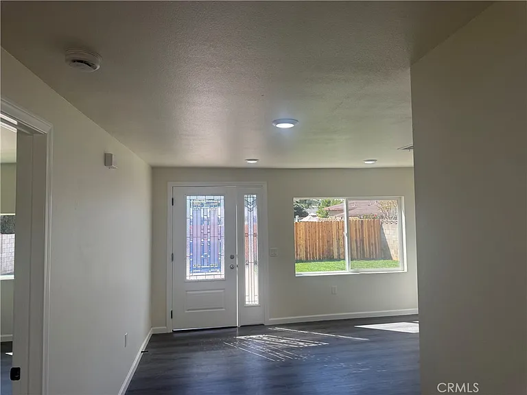 10337 Mull Ave — Photo 24