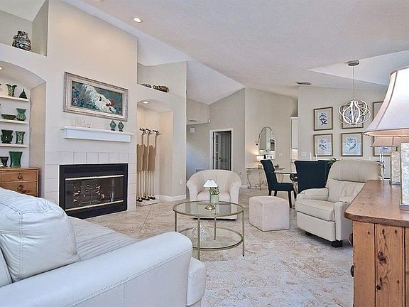 5th image of 3890 LYNDHURST COURT