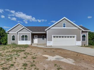 2953 Bristol Ave NW, Grand Rapids, MI