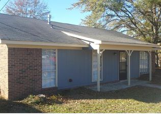 921 Dunbarton Rd, Montgomery, AL 36117