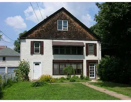 427 Magnolia St photo 1