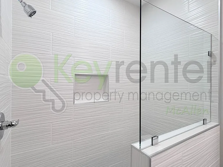 4104 Walnut Ave #4 — Photo 21