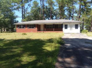 138 Edgewood Dr, Alma, GA 31510