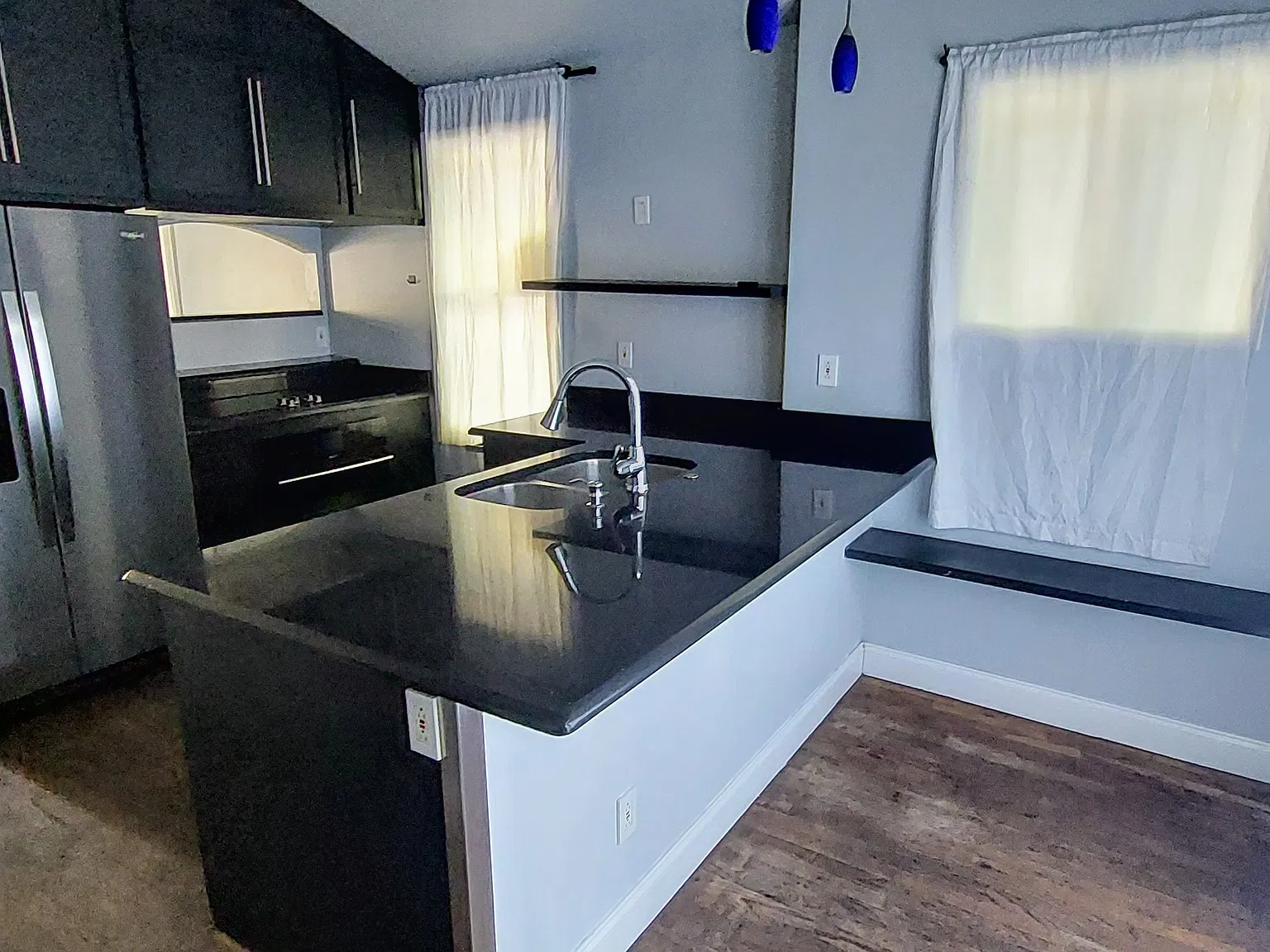 2 bed, 840 sqft, $1,950 — Photo 3