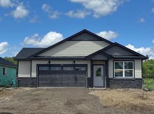 738 Vista Ct, Hanover, MN 55341
