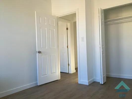 Rented by EXR | media 25