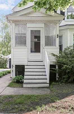 4th image of 47 Brightwood Ave