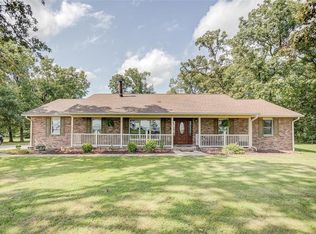 34524 Gun Club Rd, Brighton, IL 62012