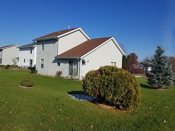 3rd image of 282 Karls Ct