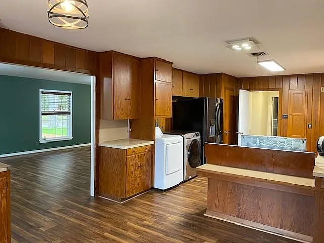 1210 Brazos St — Photo 4
