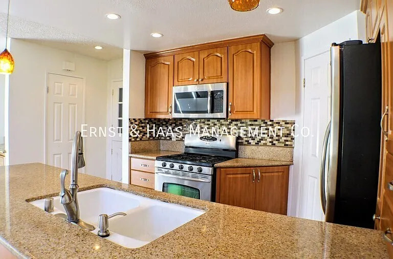 7021 Alondra Blvd #26 — Photo 9