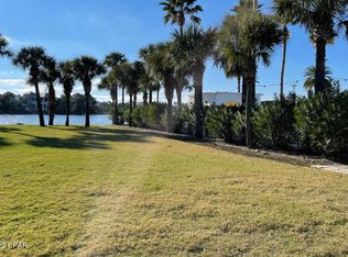 425 Lakefront Dr, Panama City Beach, FL 32413