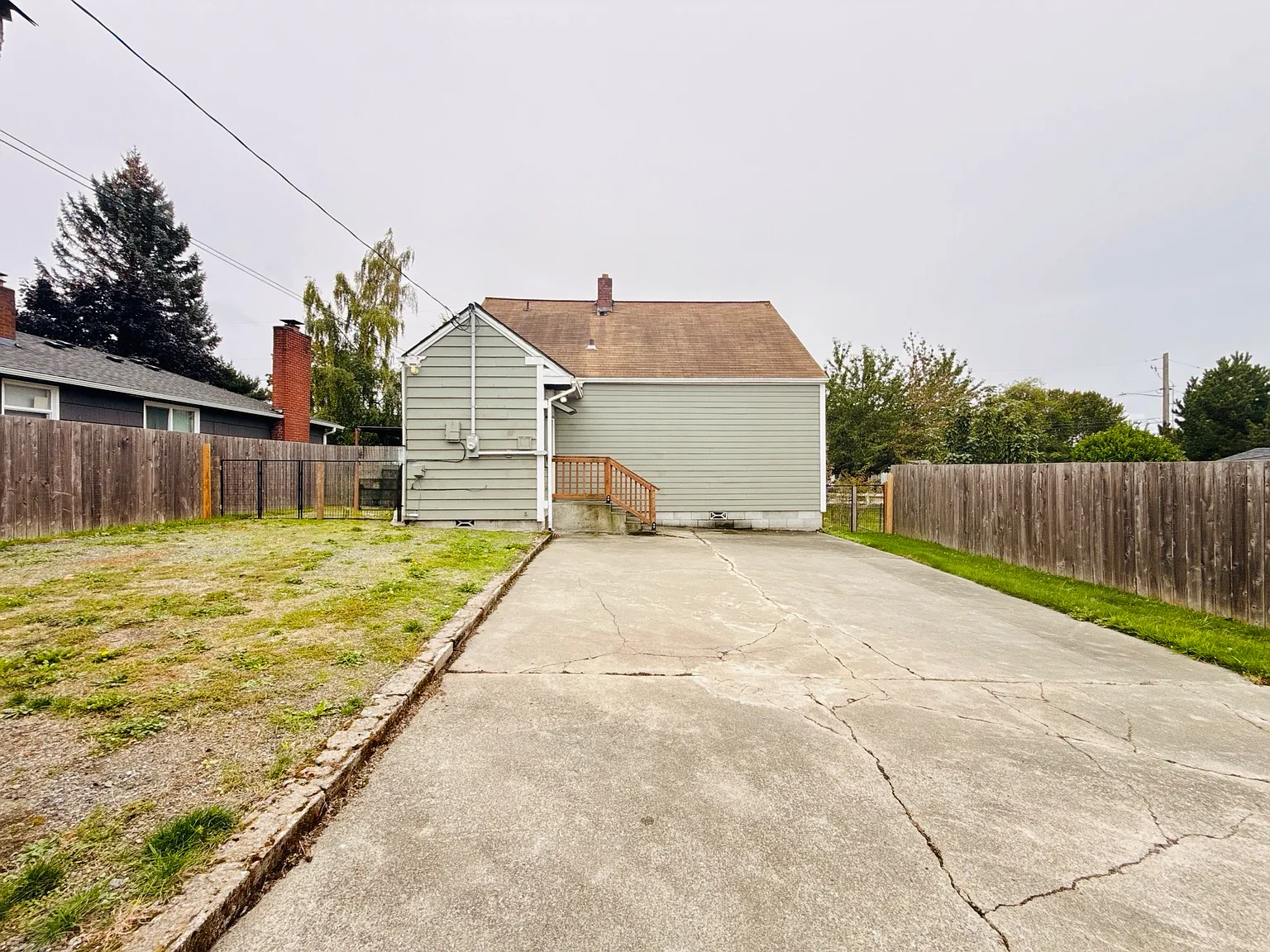 3 bed, 1308 sqft, $2,600 — Photo 4