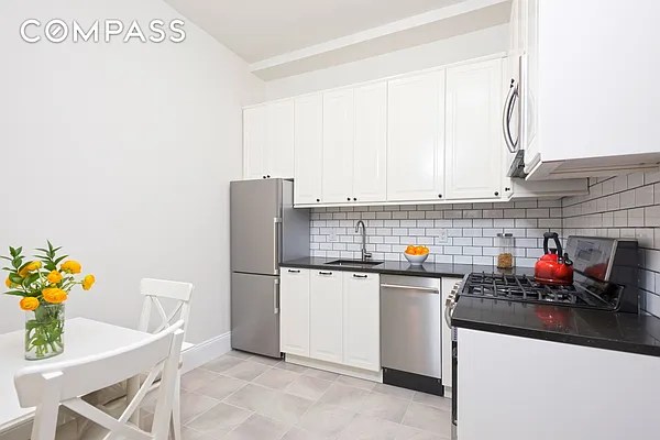 Sold by Compass | media 9