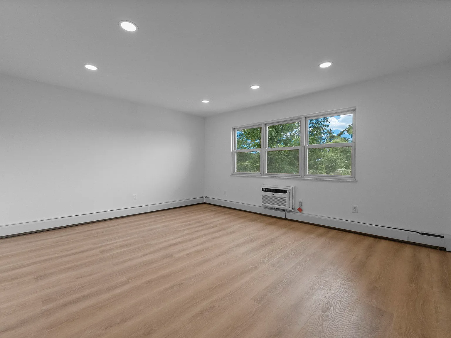 2 bed, $2,650 — Photo 4